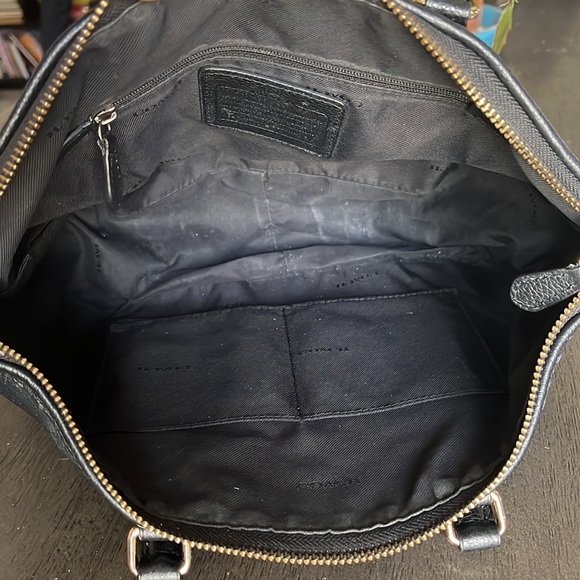 Coach Central Satchel bag in black pebbled leather - Picture 13 of 16